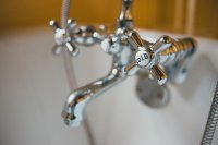 Chrome neemt het van messing over in je interieur