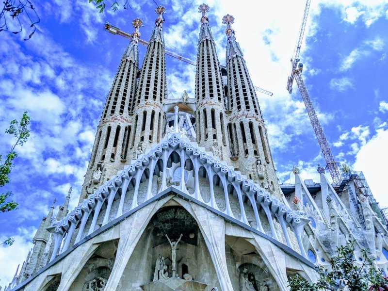 De Sagrada Família is nu de hoogste kerk van de wereld