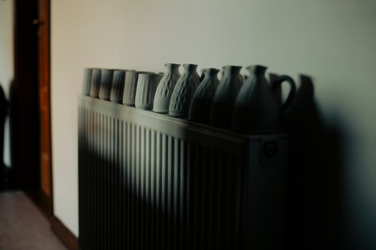 Je radiatoren tikken weer, tijd om ze te ontluchten